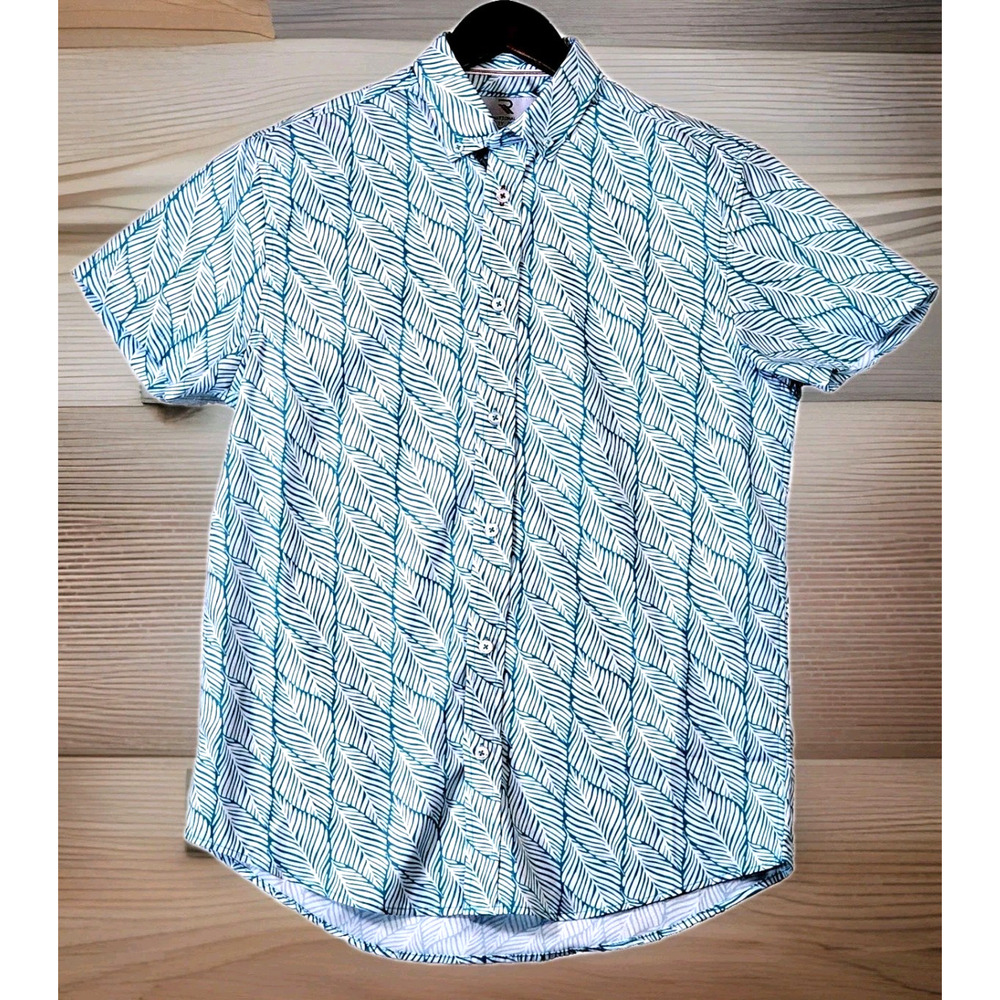 International Report 4 Way Stretch Men's Small Shirt Button Down Short Sleeve